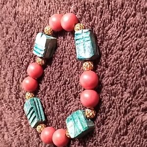 Mixed stones and balls strech bracelet